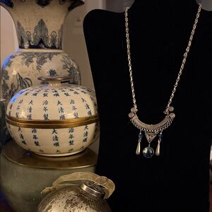 Elegant handmade alpaca Silver Necklace Blue glass of cats eye chips Accents